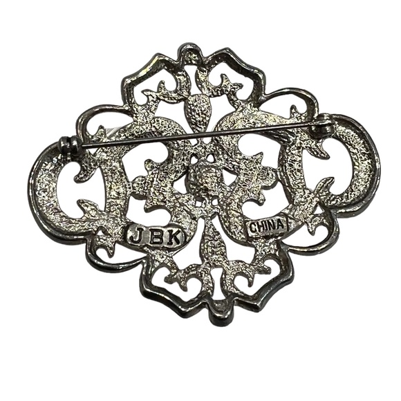 VINTAGE CAMROSE + KROSS JACQUELINE B KENNEDY CRYSTAL FILIGREE BROOCH - Picture 14 of 14